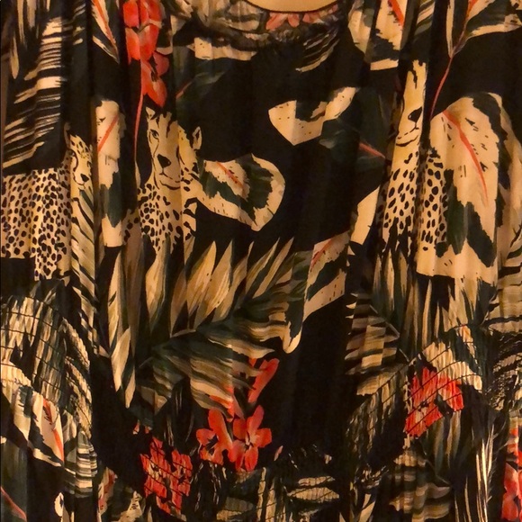 CityChic Floral Dress - Picture 2 of 4